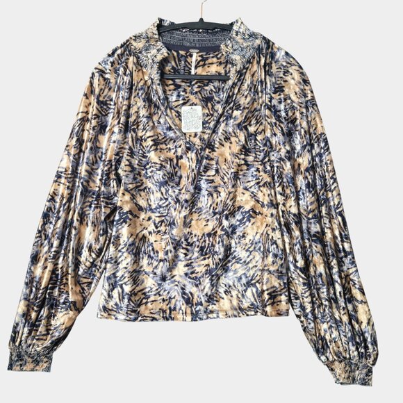Free People Go Get Em Crushed Velvet Balloon Sleeve Blouse M Boho Artsy NWT - Picture 2 of 11